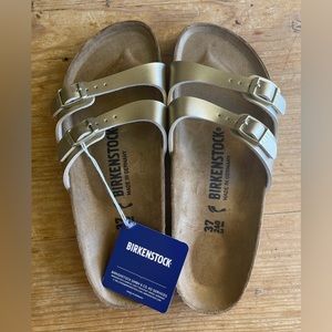 Birkenstocks Women’s Rare Sandal - 6